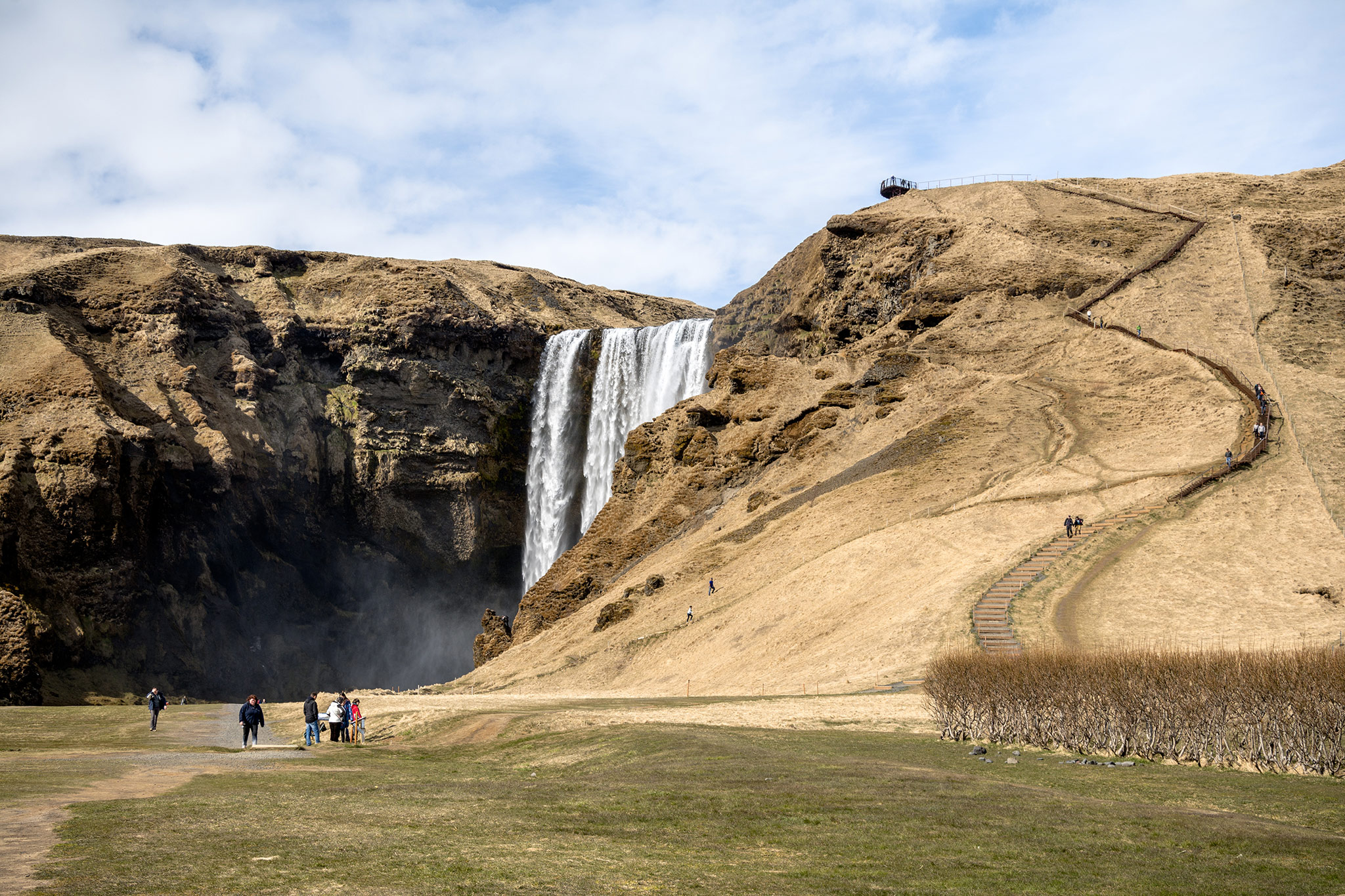 Skogafoss, Eyvindarholar